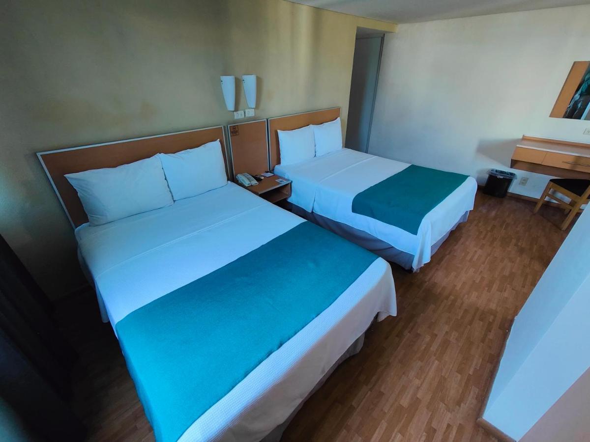 Kasa Hotel & Suites Irapuato Exterior foto